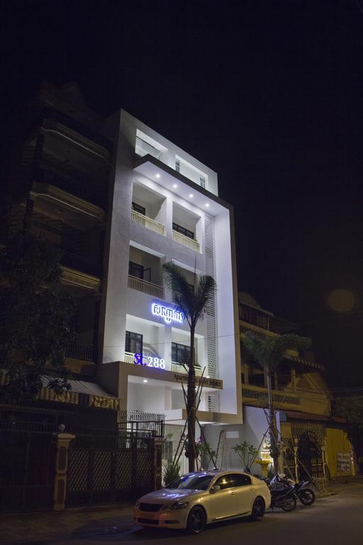 White Residence Hotel & Apartment Phnom Penh Bagian luar foto
