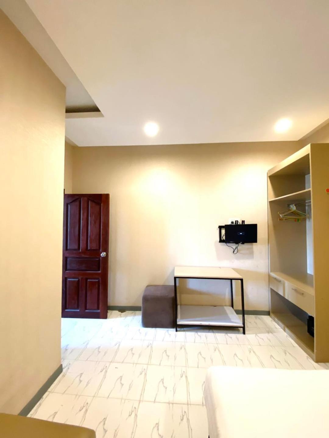 White Residence Hotel & Apartment Phnom Penh Bagian luar foto