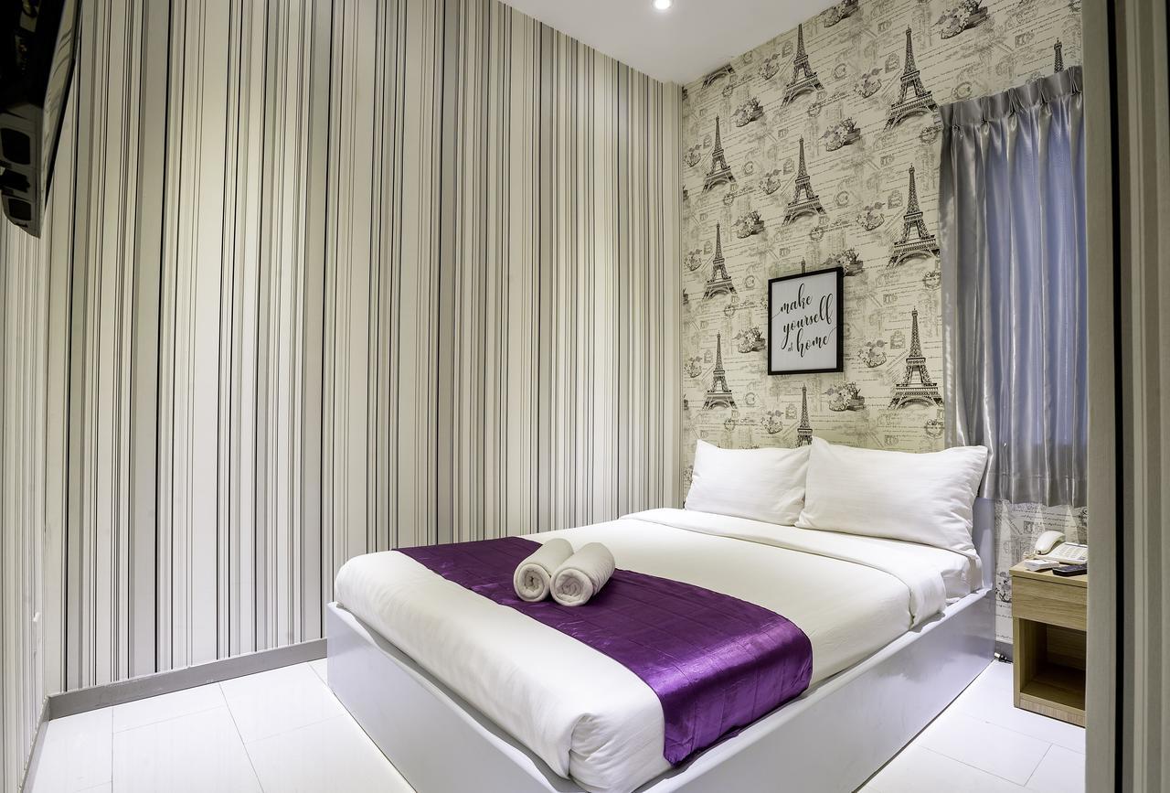 White Residence Hotel & Apartment Phnom Penh Bagian luar foto