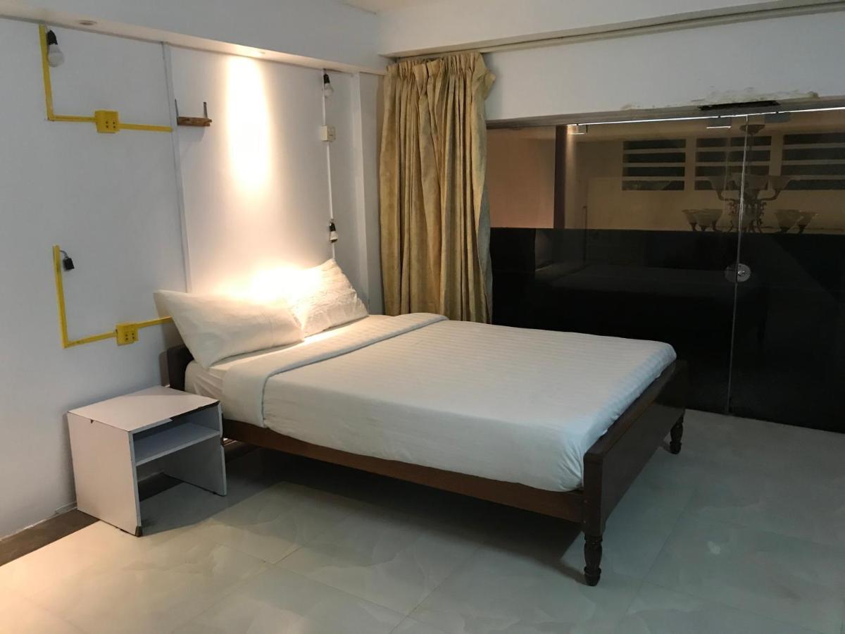 White Residence Hotel & Apartment Phnom Penh Bagian luar foto